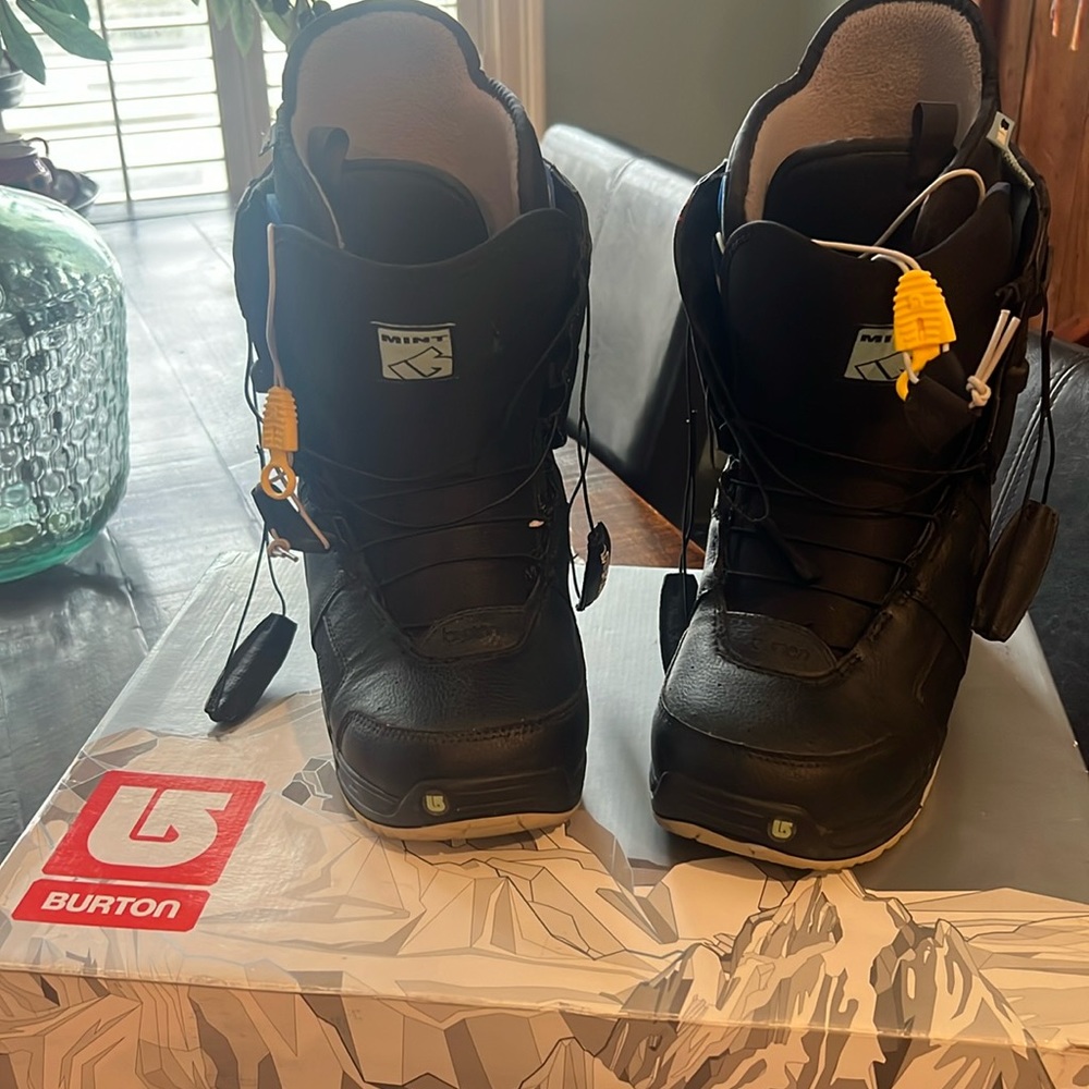 Women’s Burton Mint Snowboard Boots
